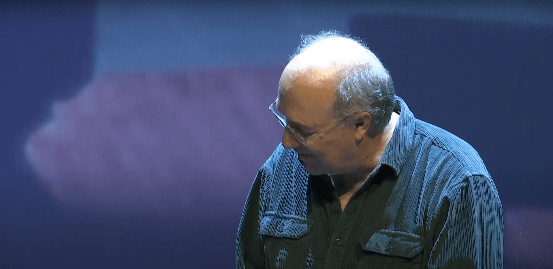 DamasIA — deepfake avatar of Alain Damasio analyzing submissions