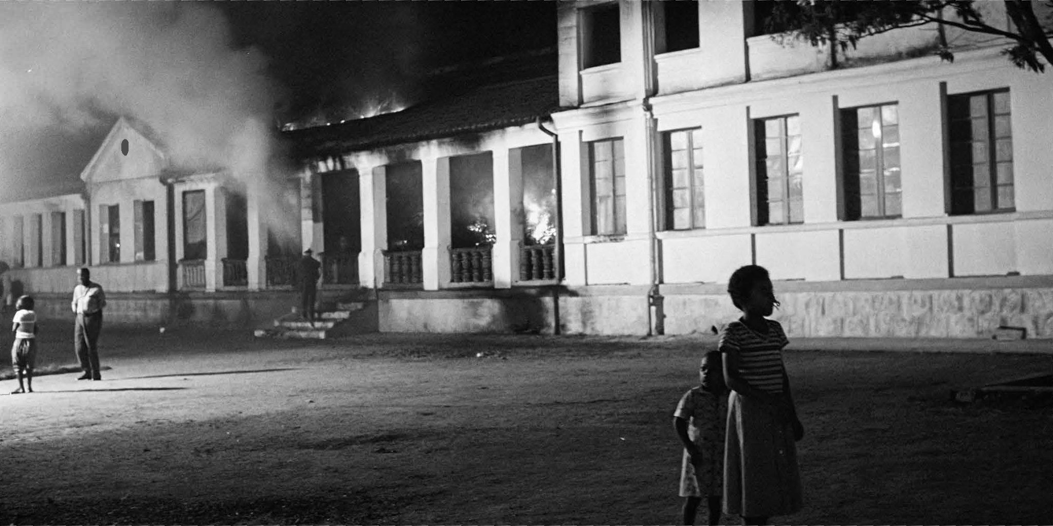 Mémoires fractales — self-similar structures of remembering